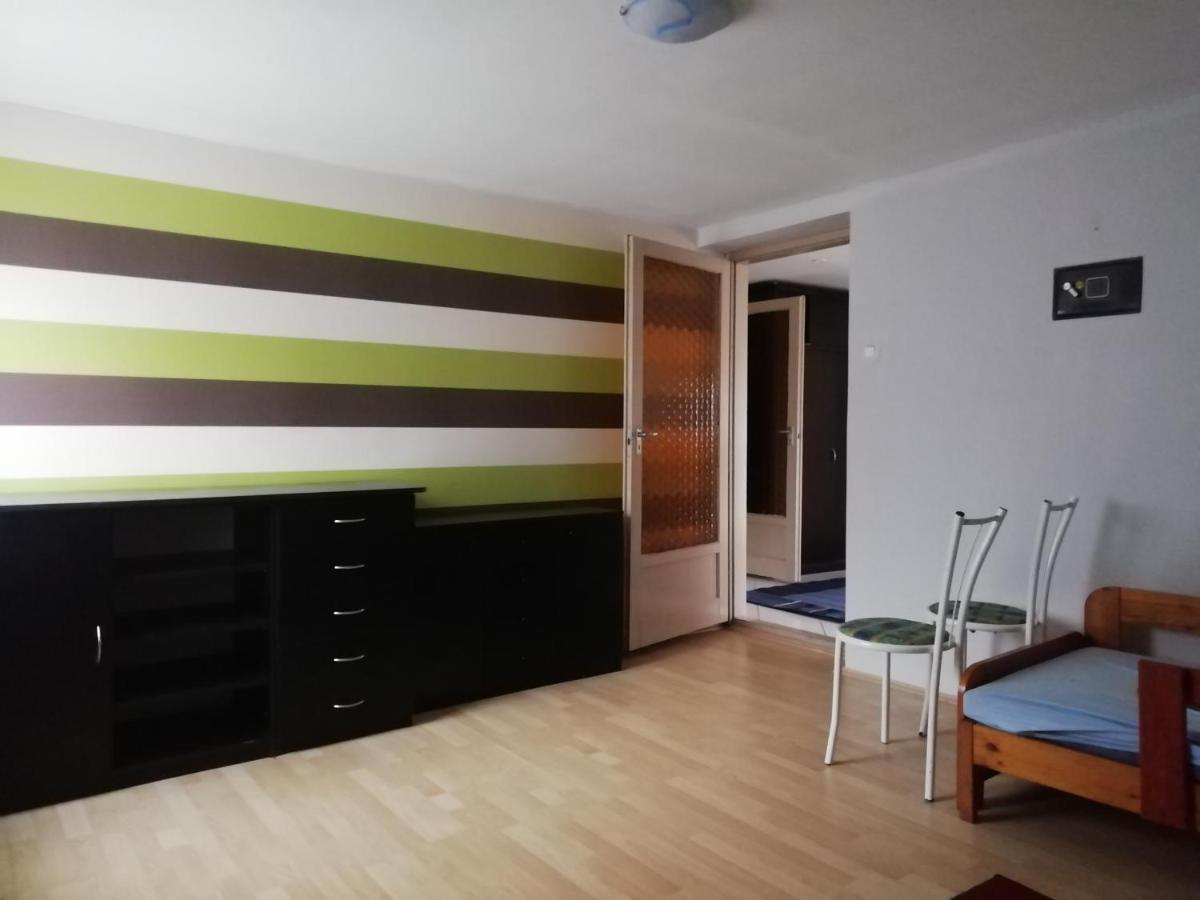 Maci Vendeghaz Apartment Bekescsaba Bagian luar foto